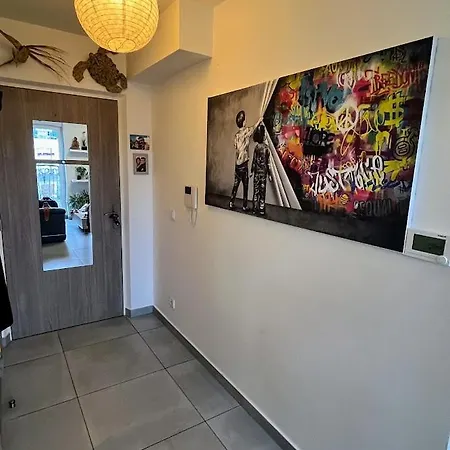 Apartment 35m2 Neuf, Plein Sud, Dernier Etage Avec Terrasse