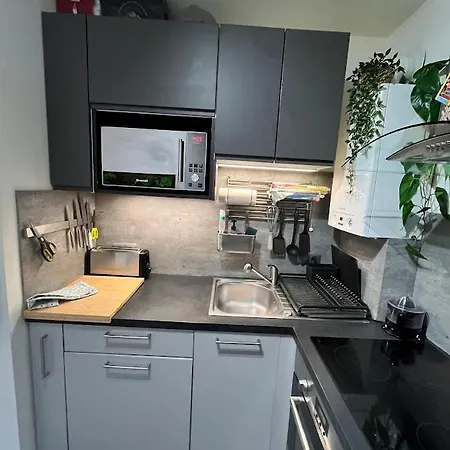 Apartment 35m2 Neuf, Plein Sud, Dernier Etage Avec Terrasse *